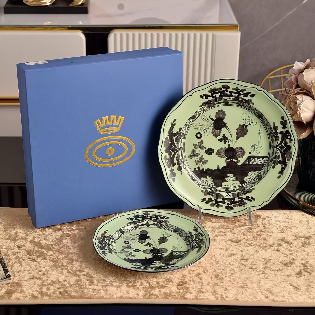 Ginori Plates set of two Green Plates